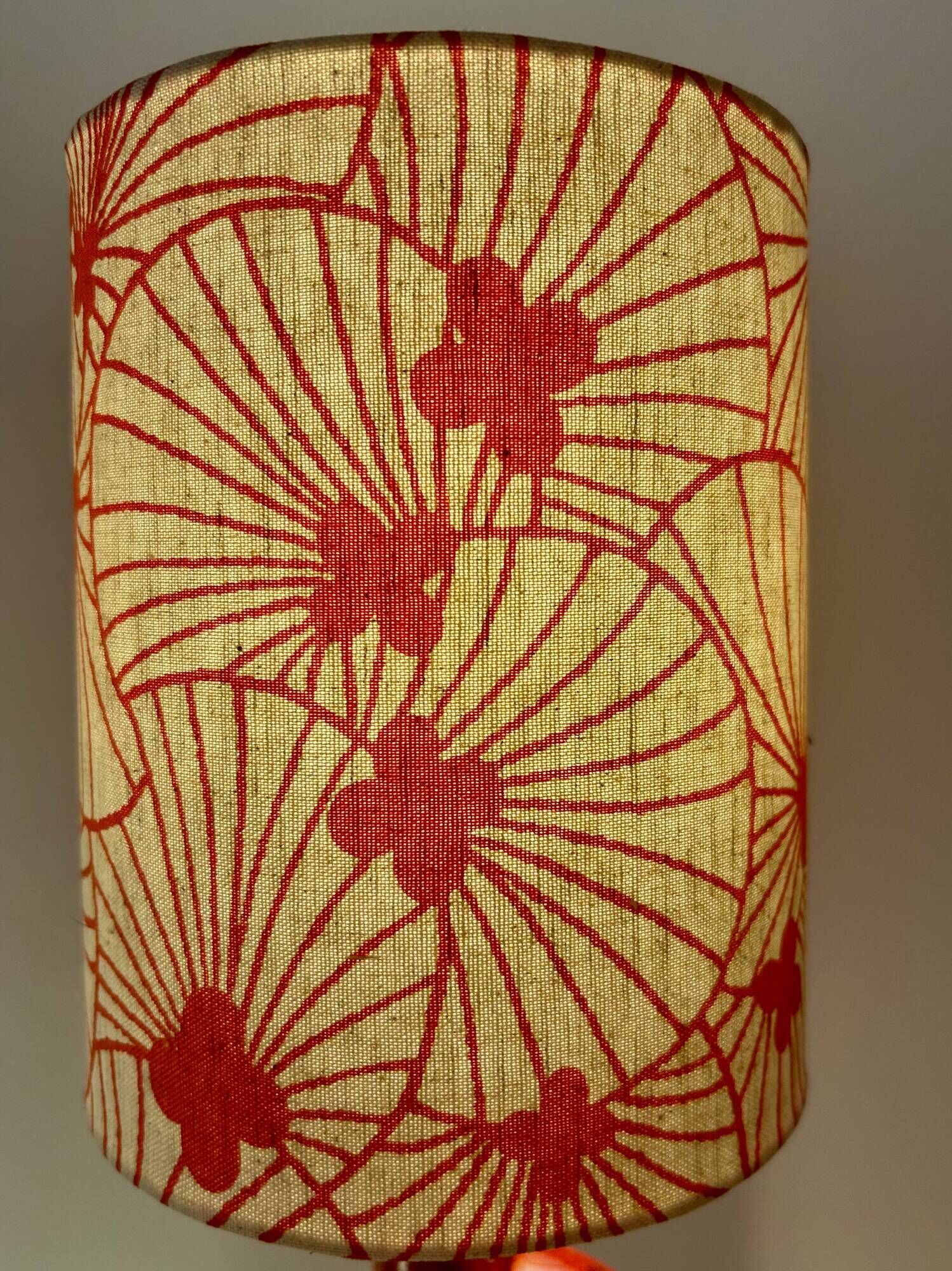 Small accent lamp by Bay Keramik – cordless with Japanese lotus fabric.