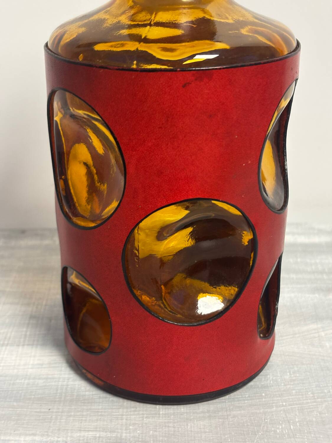 Carafe italienne vintage ambrée et rouge