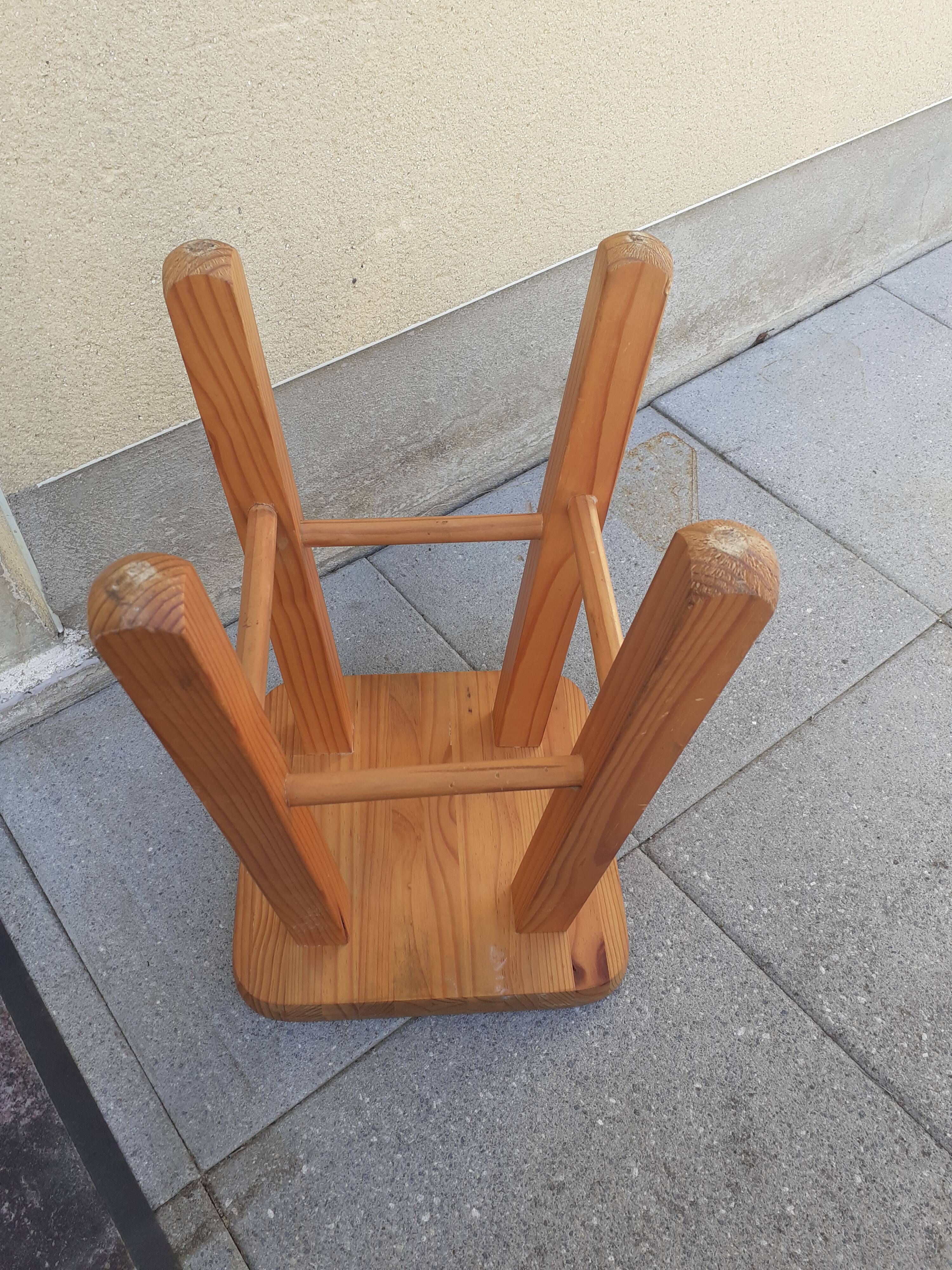 Pine stool