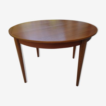 Table ronde scandinave