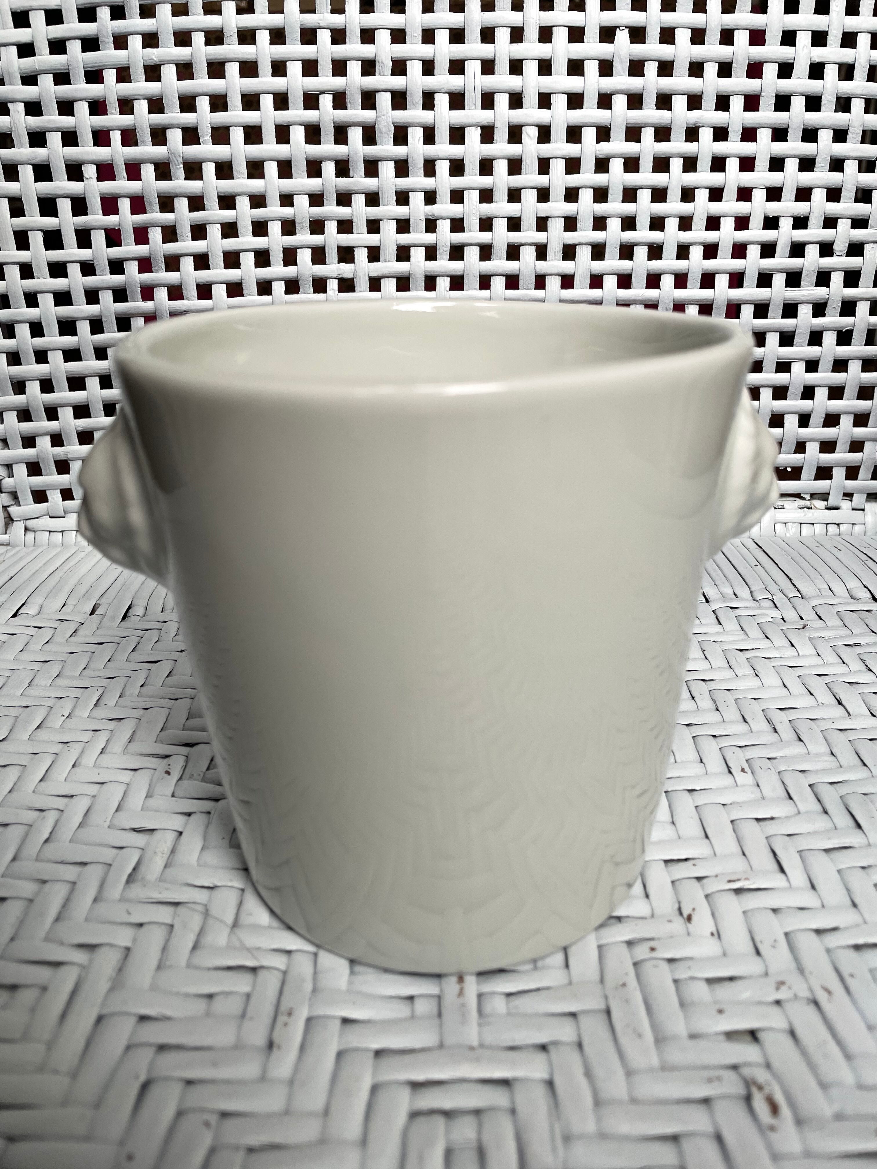 White porcelain pot cover limoges lion's head