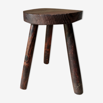 Tripod stool in solid wood