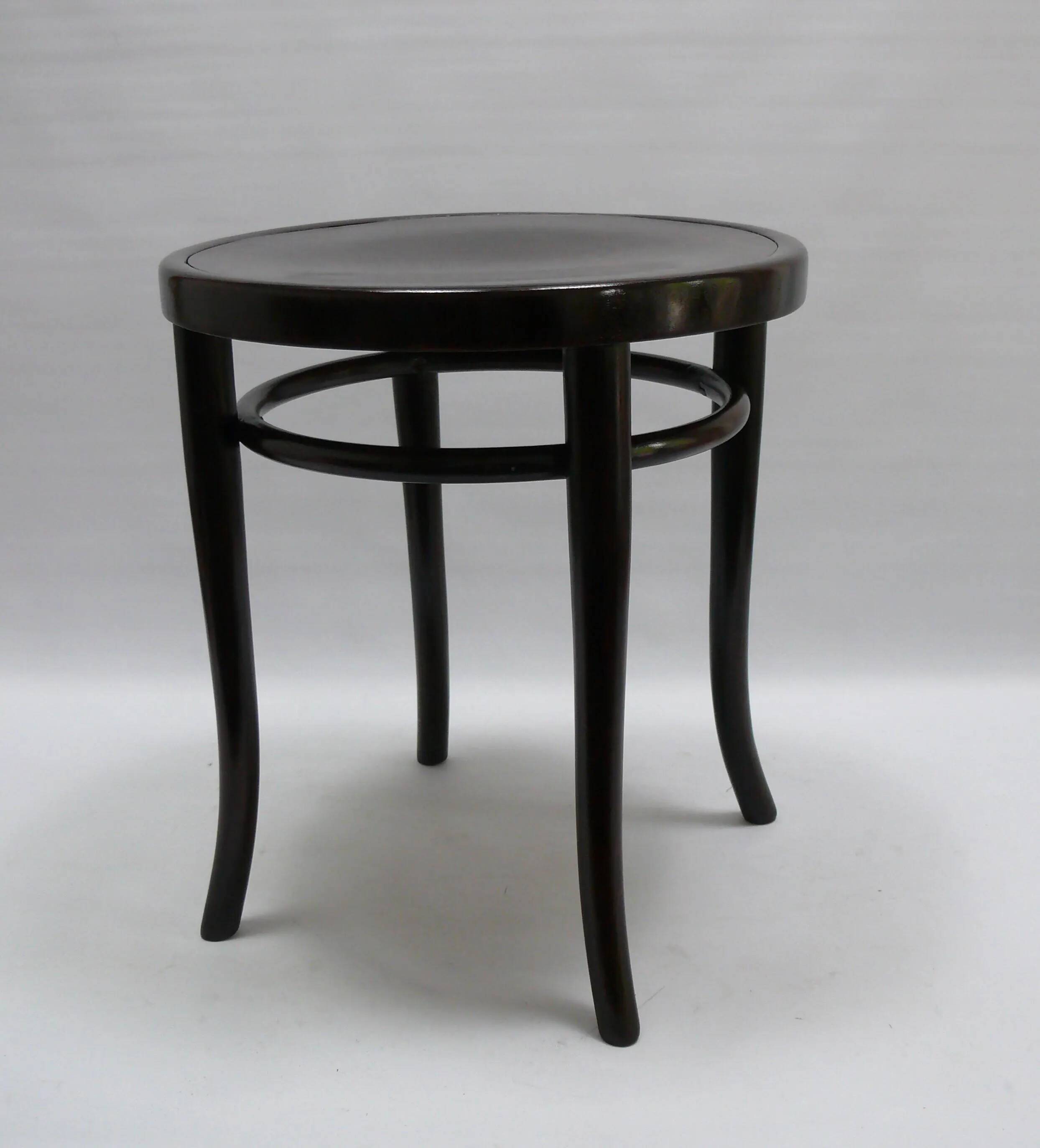 Original Thonet bentwood stool, first half of the 20th century - restored