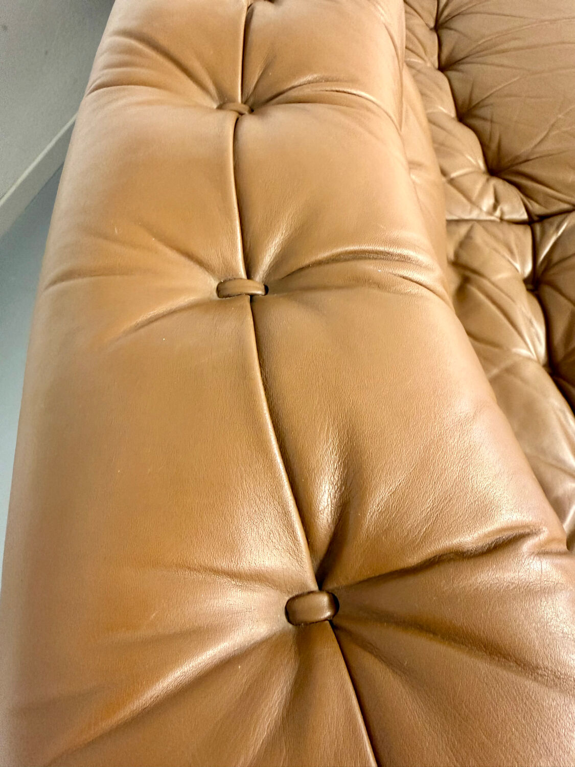 Vintage 1970s De Sede DS-40 camel leather 3-seater sofa