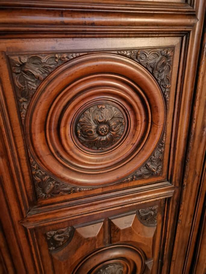 Antique Louis XV wardrobe – Carved solid walnut – Certificate of expertise