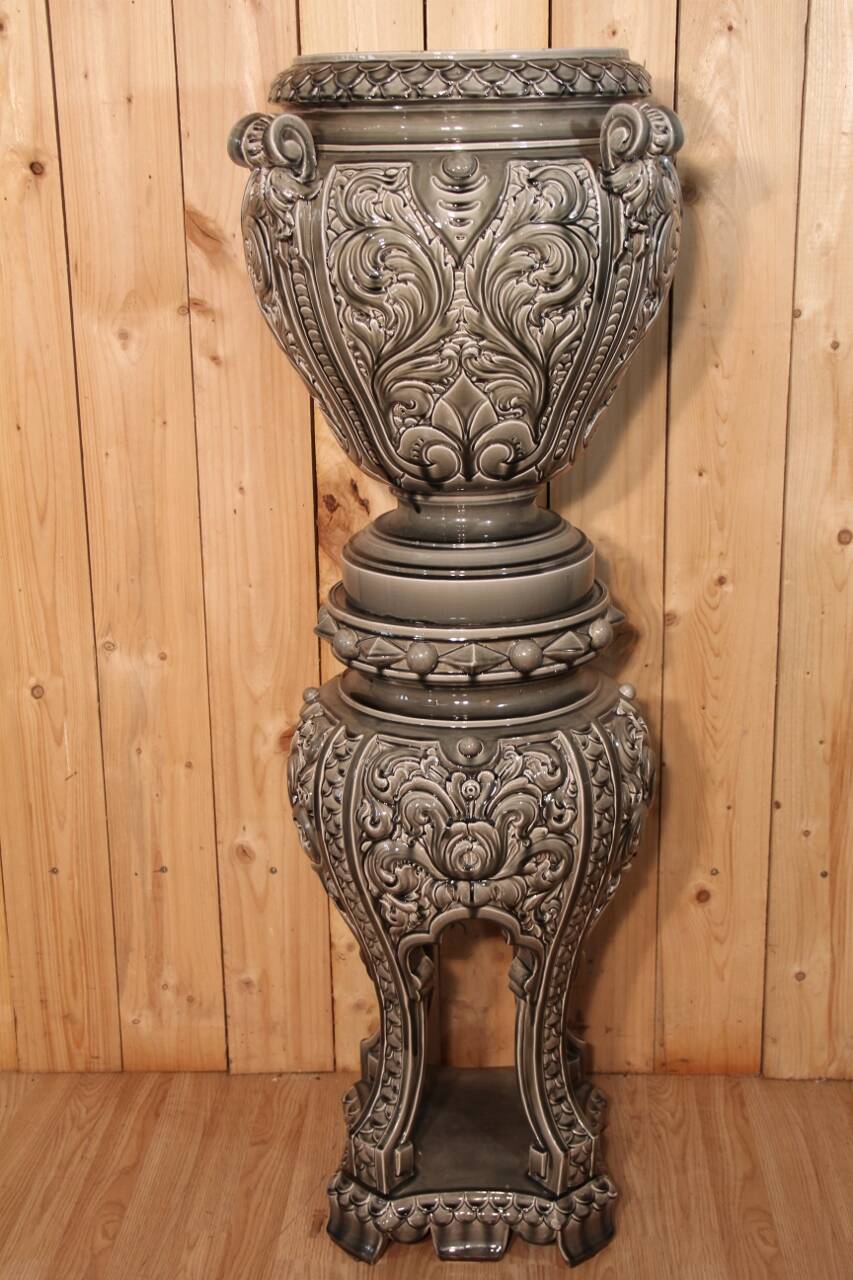 cache-pot and its column in faience attributed to Massier