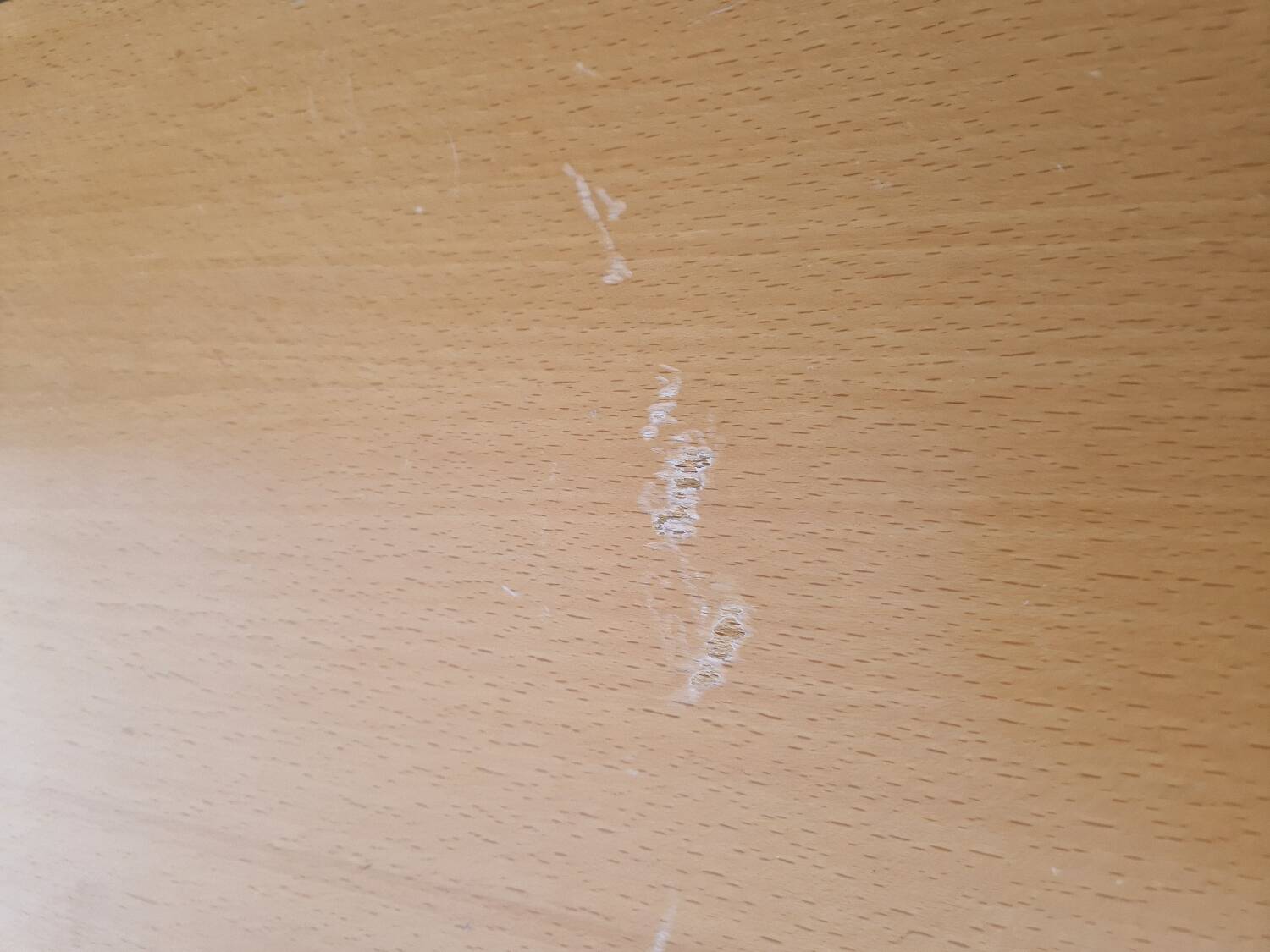 USM Kitos design table