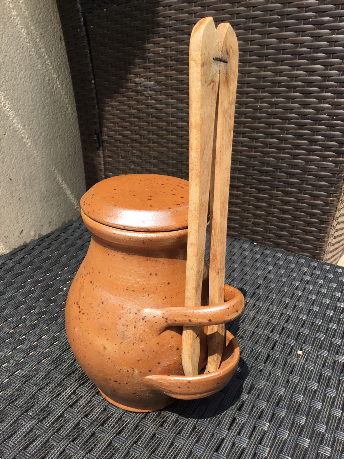 Sandstone pickle pot