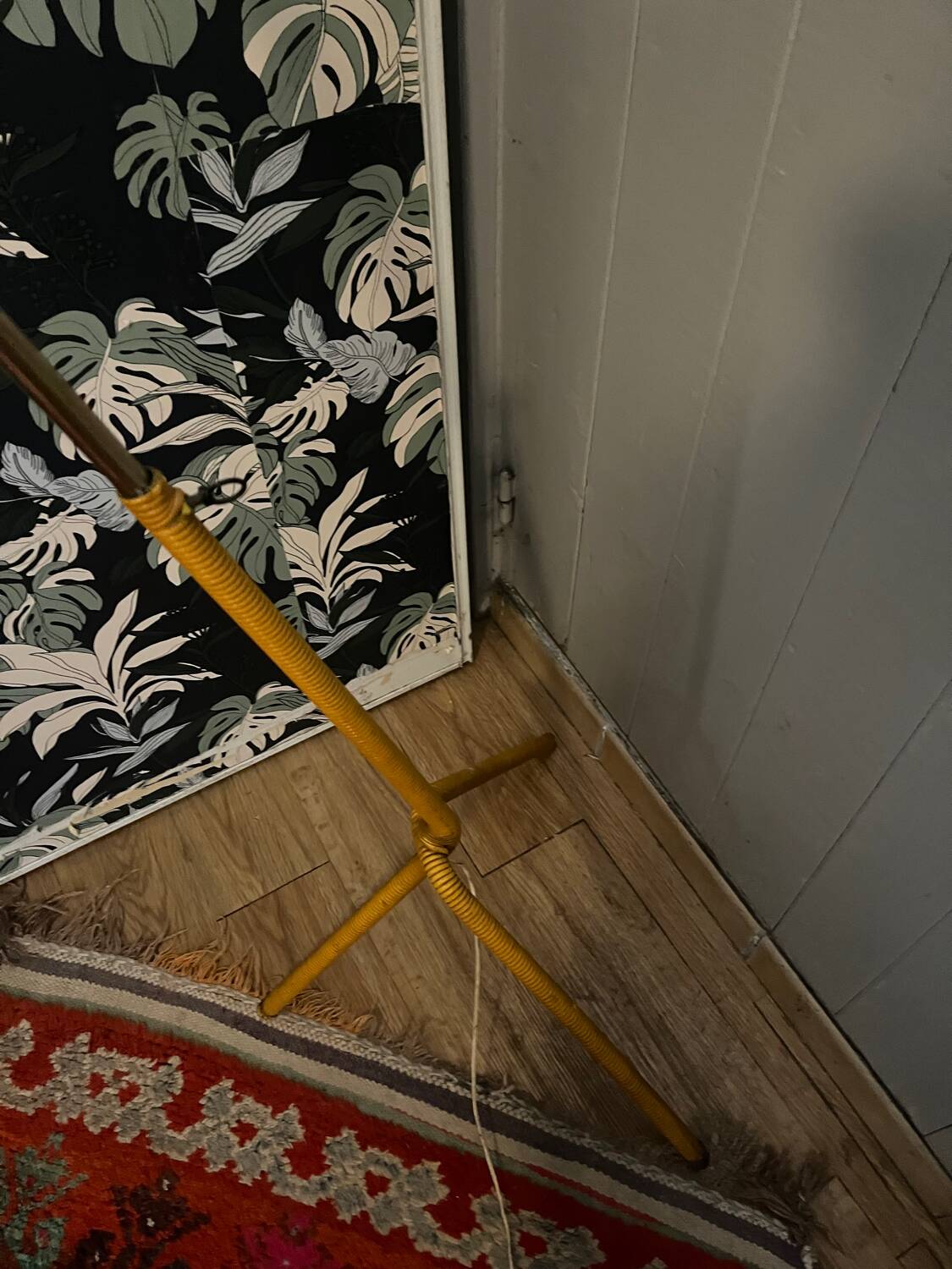 Diabolo tripod floor lamp from the 50s