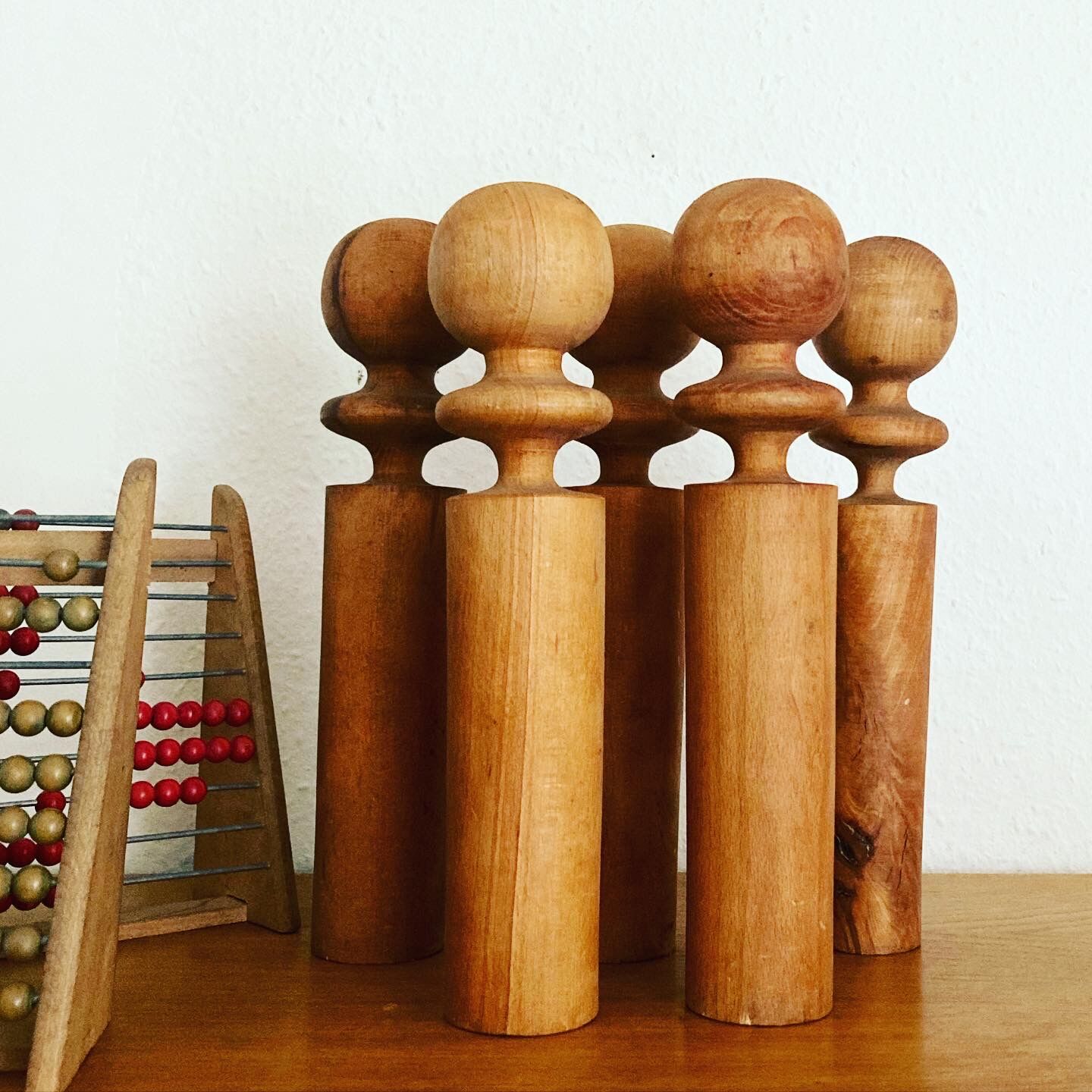 5 wooden keels