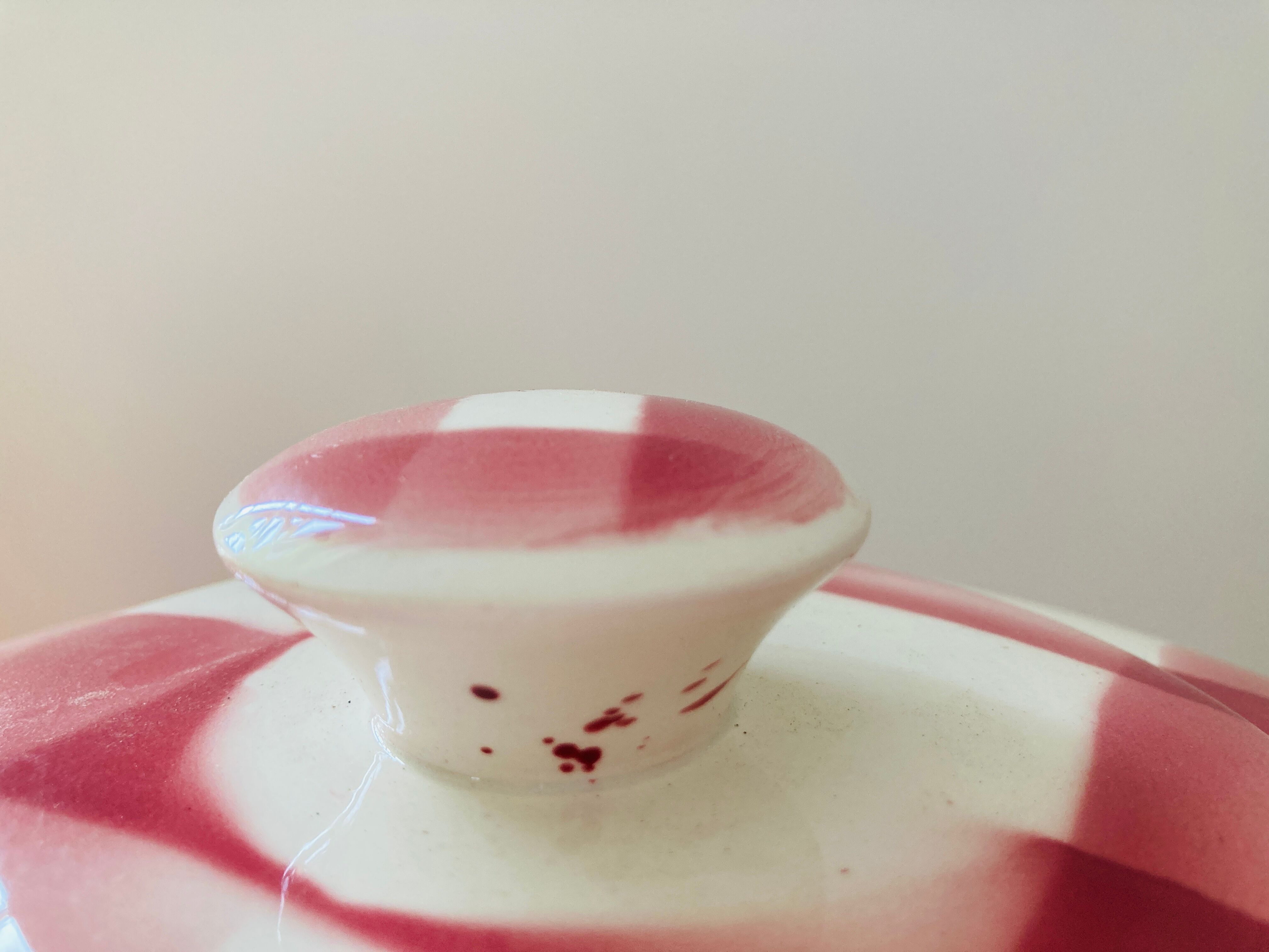 Tureen faience new pattern tiles bordeaux