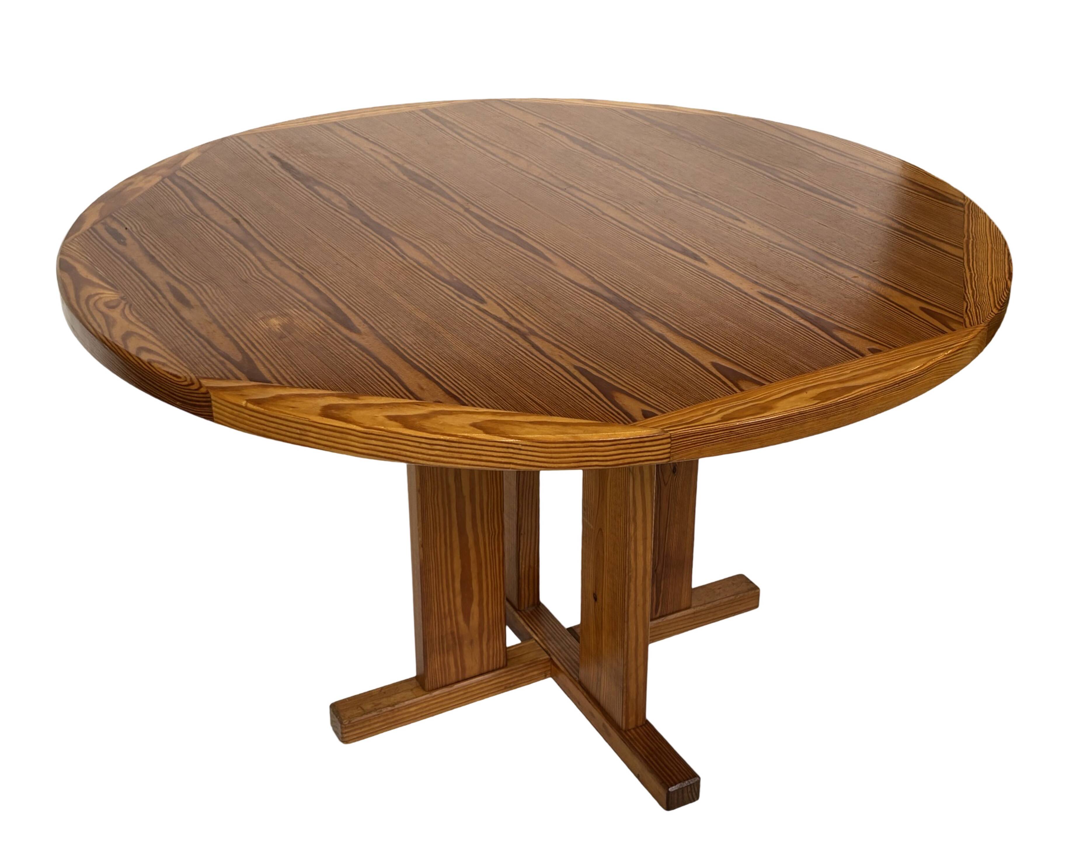 Vintage Design Pine Dining Table, Oval Table from the 1970s