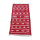 Tapis rouge et blanc fait main
