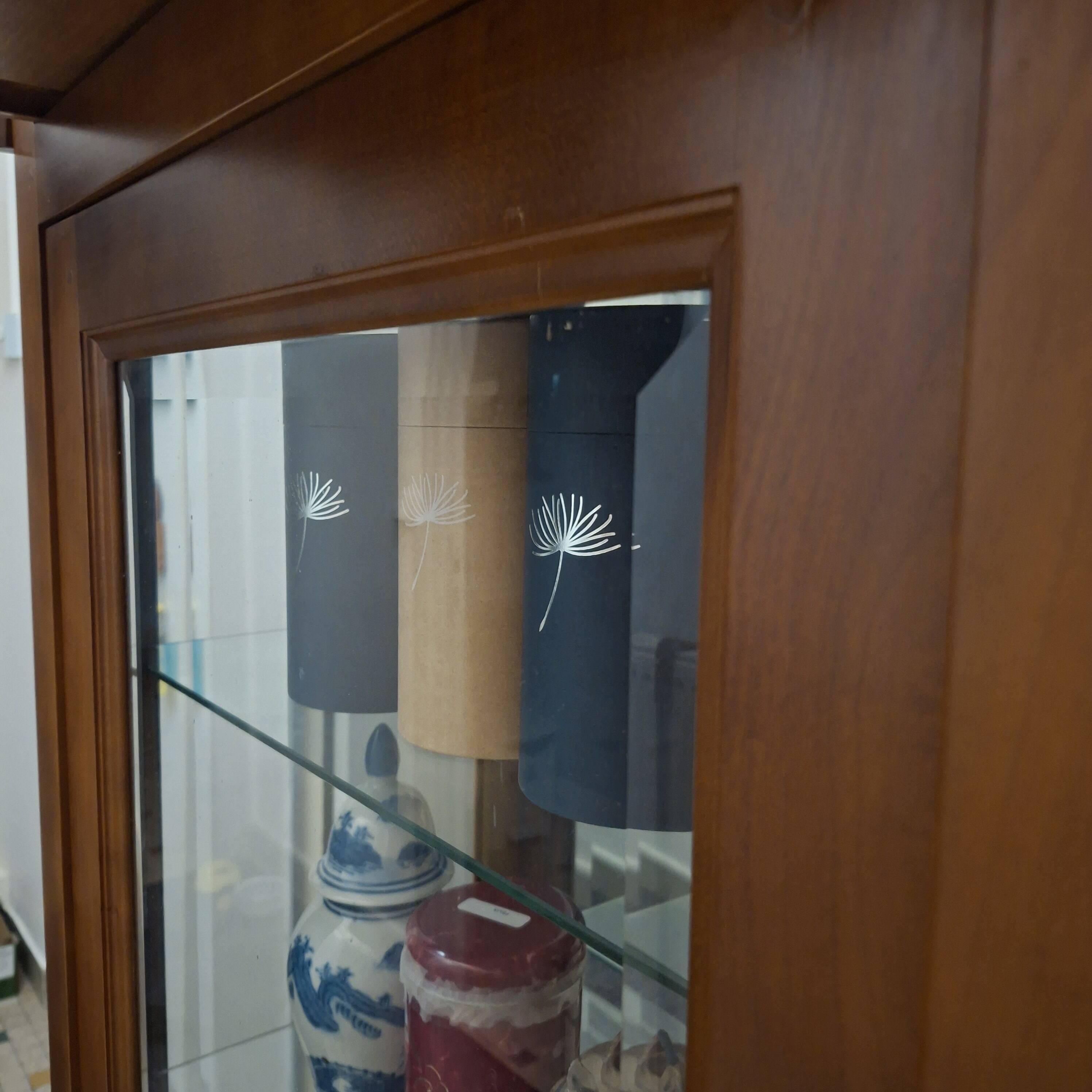 Vitrine merisier verre biseauté miroirs
