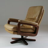 Leather lounge chair by André Vandenbeuck
