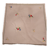 Nappe brodée