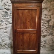 Armoire à linge, bonnetière ancienne en merisier français