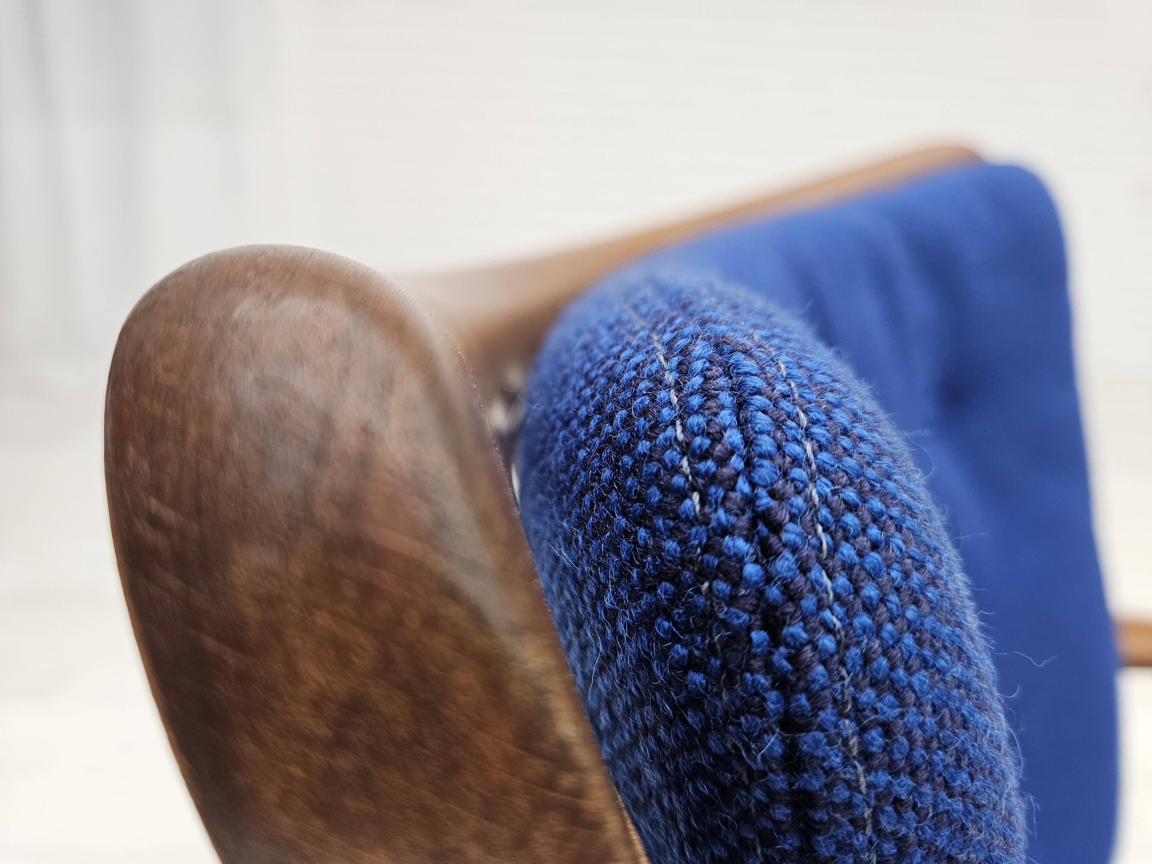 1960s, Danish easy armchair by Fritz Hansen, wool fabric, beech wood.