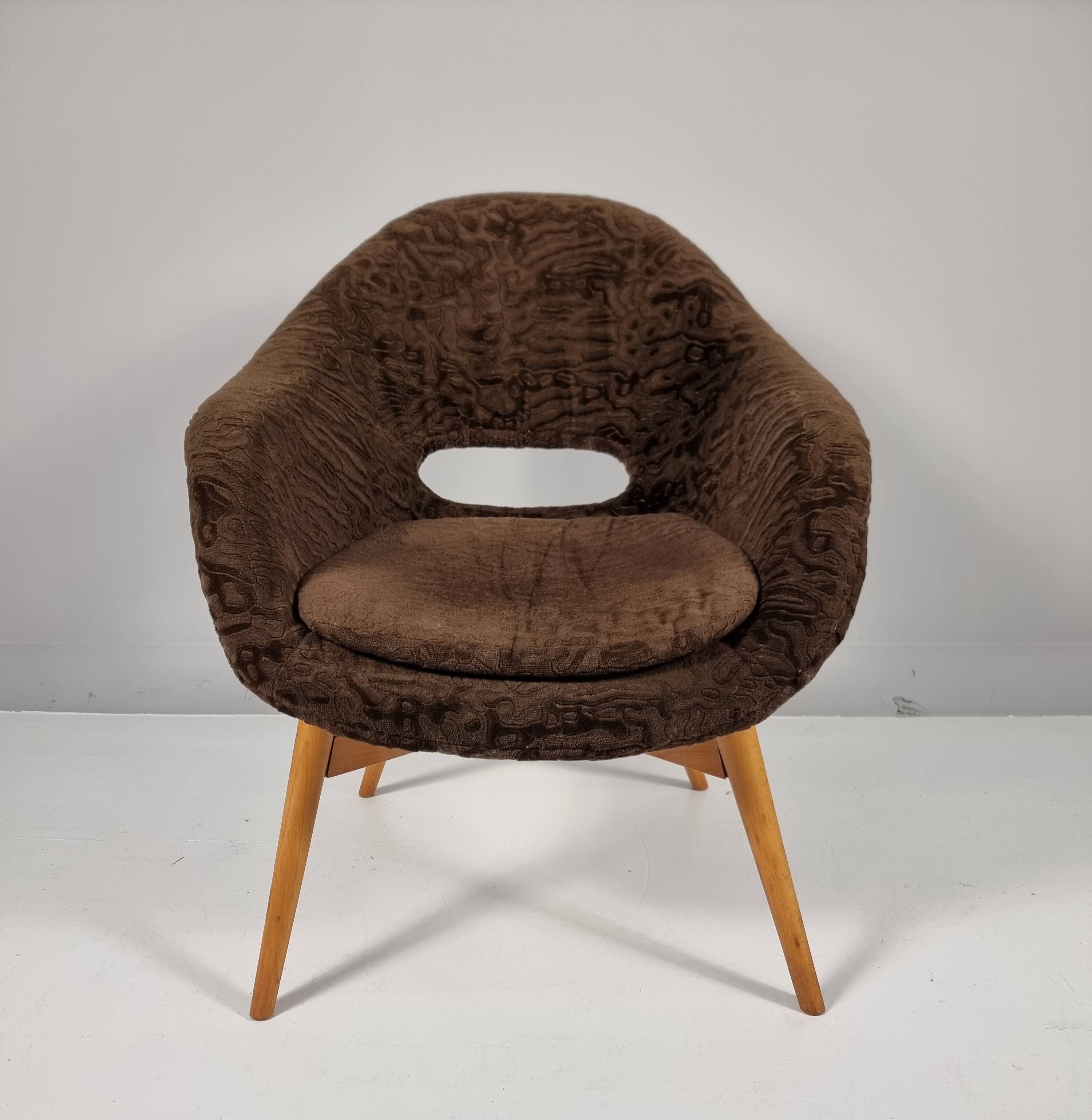 Shell Armchair by Miroslav Navratil, 1960s