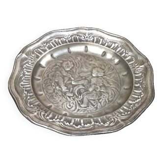 Bas-relief pewter plate decorated with cherubs / cherubs crowned rose hallmark