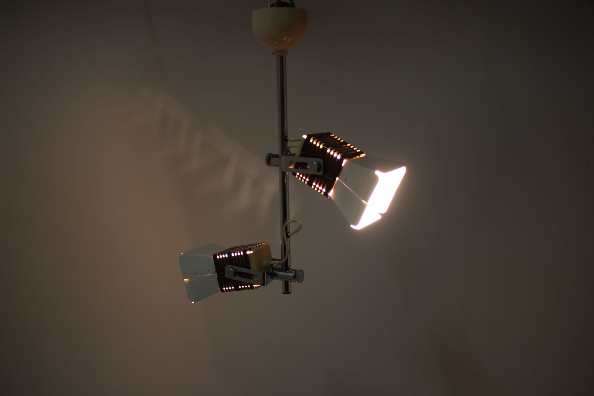 Lustre en métal de Lidokov Type L286 Tchécoslovaquie