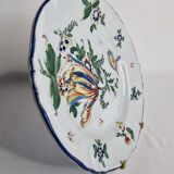 Ancient plate in earthenware of Moustiers 18th, 19th