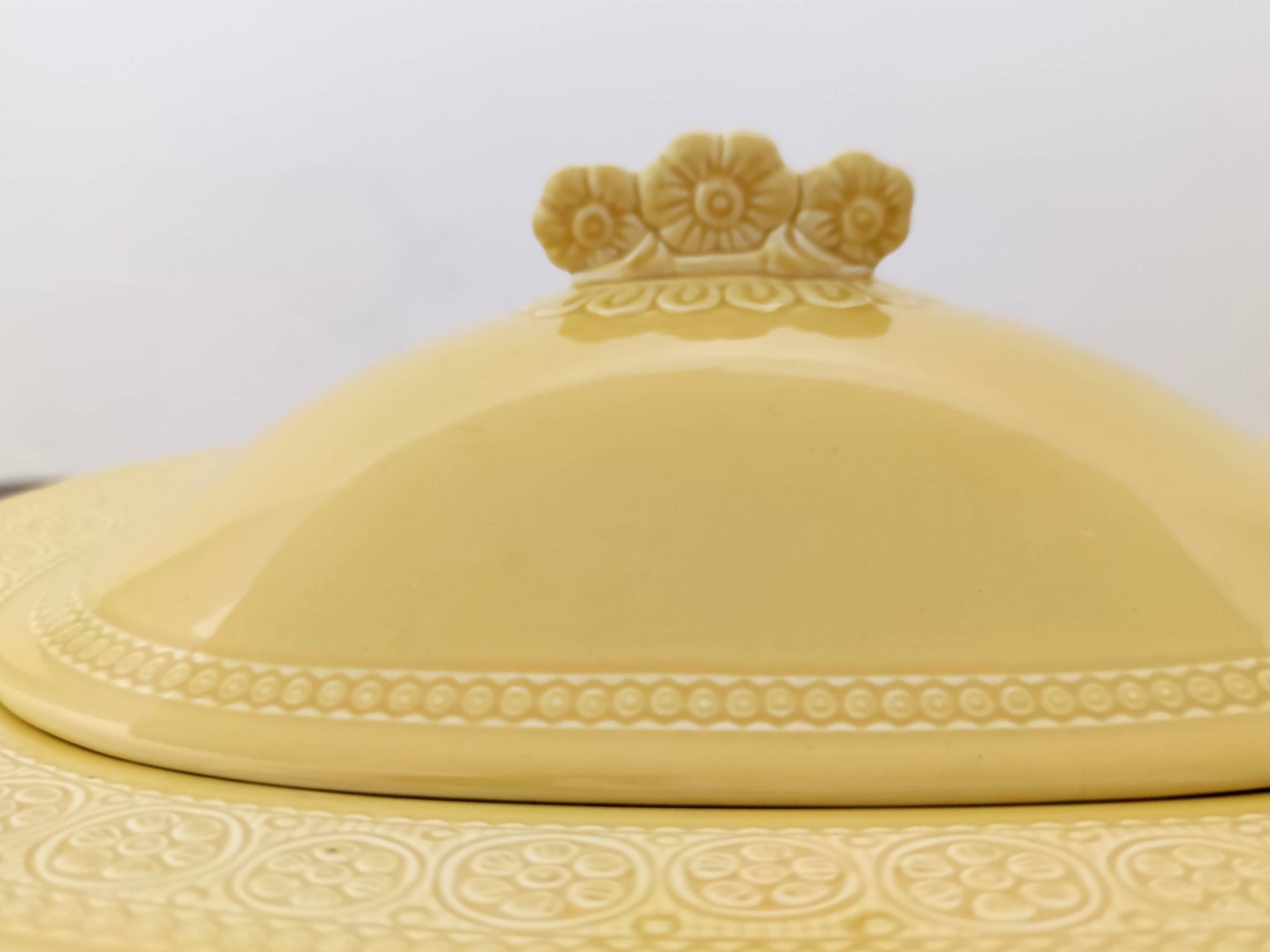 Yellow Earthenware Serving Centerpiece by Antonia Campi for Laveno,