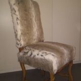 Chair in fake fur like new.