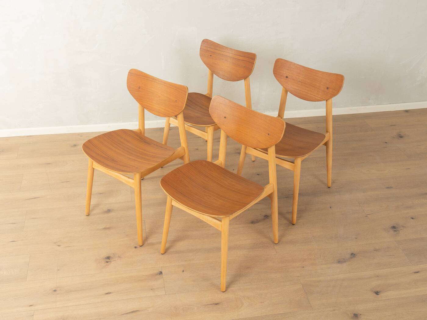 Chaises en contreplaqué des années 1950