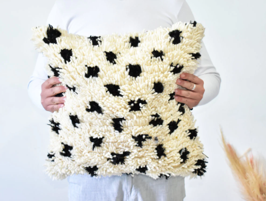 Moroccan polka dot carpet pillow 45x45cm