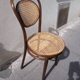 Vintage bistro chair model Thonet