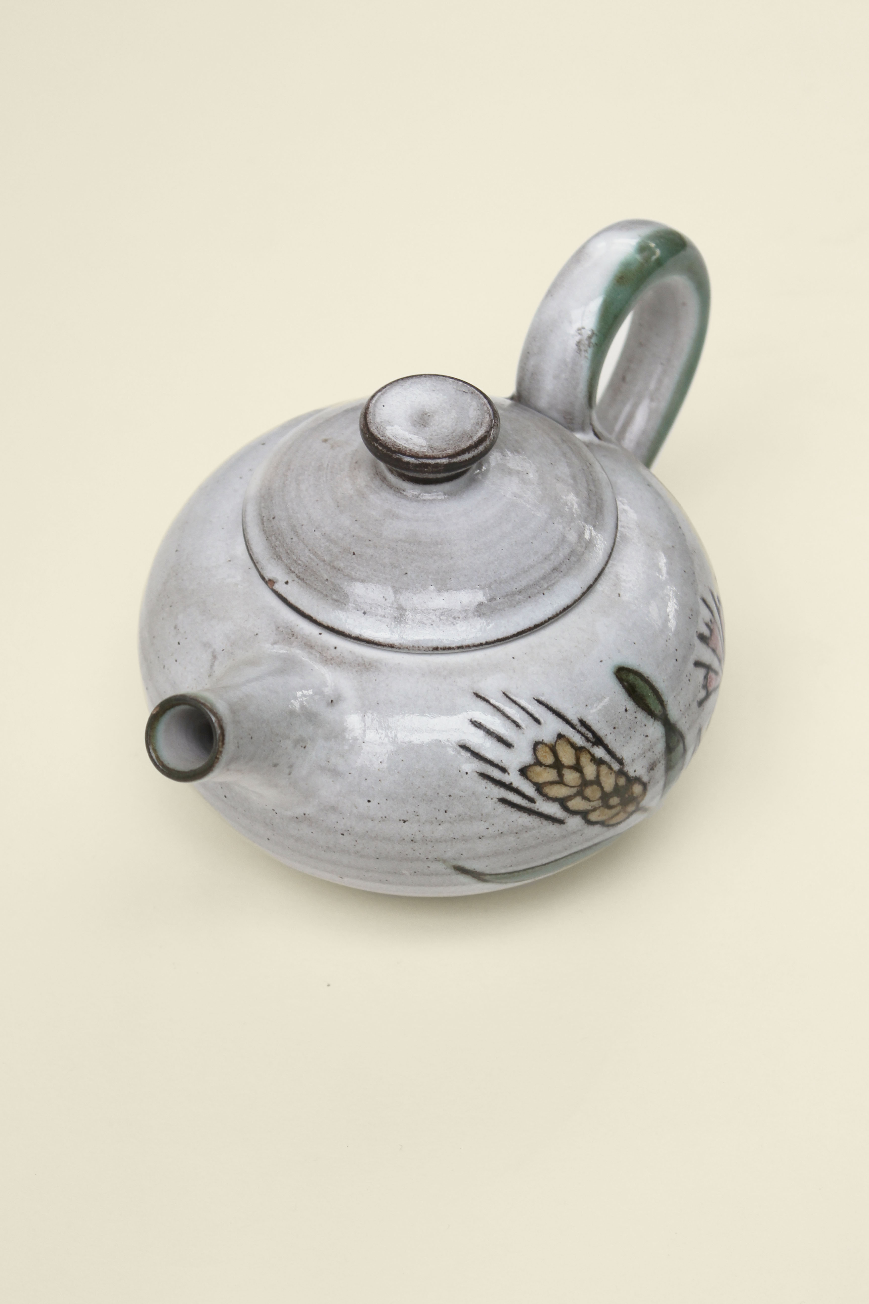 Teapot plant motif