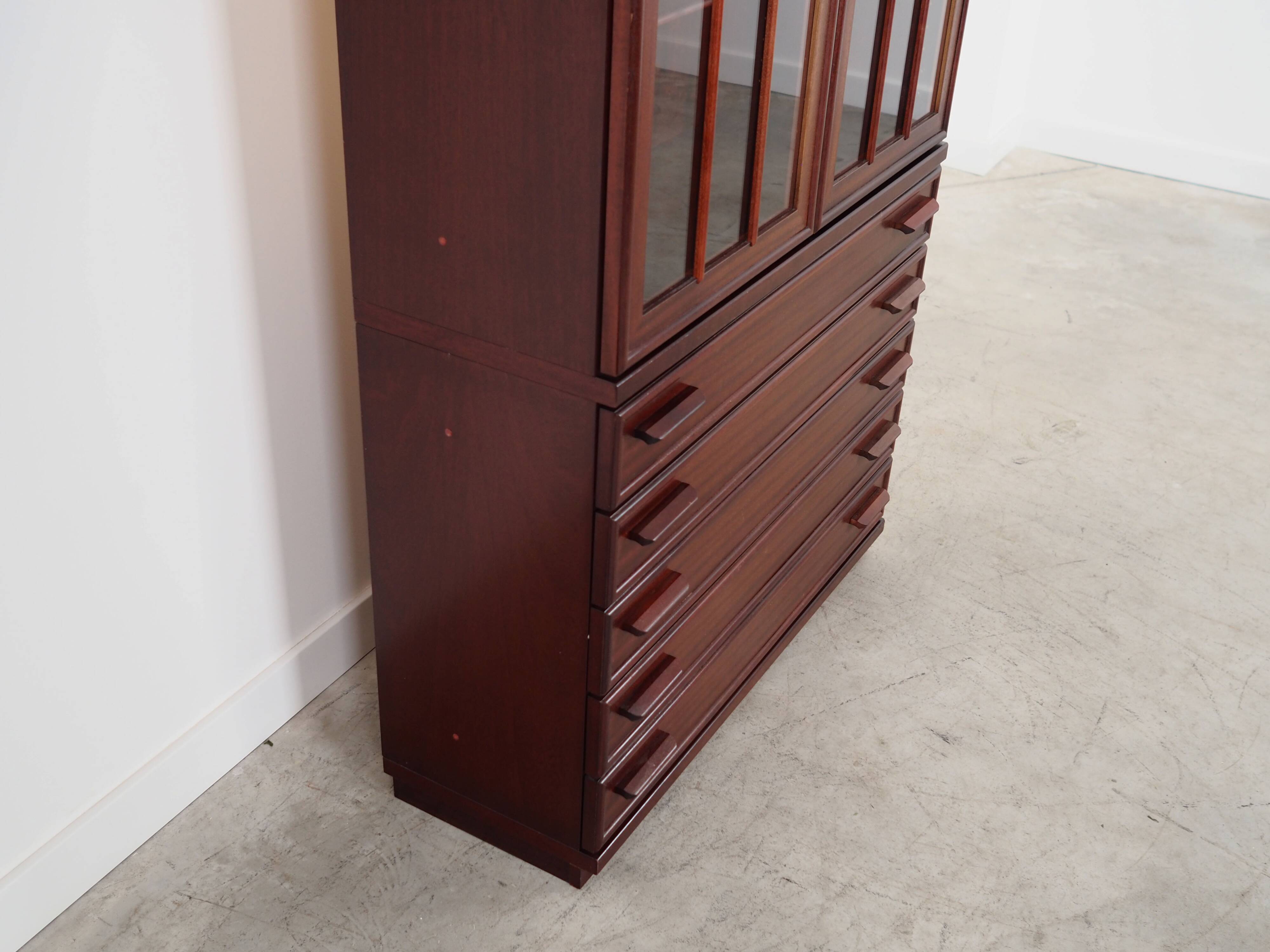 Mahogany showcase, Danish design, 1970s, production: Denmark