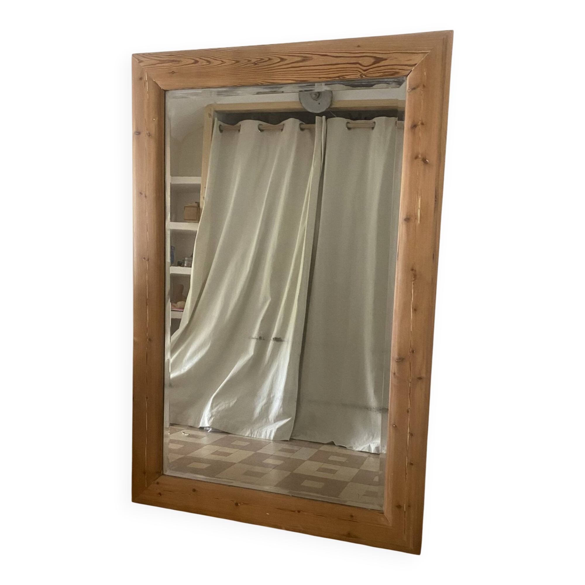 Très grand miroir en pin ancien