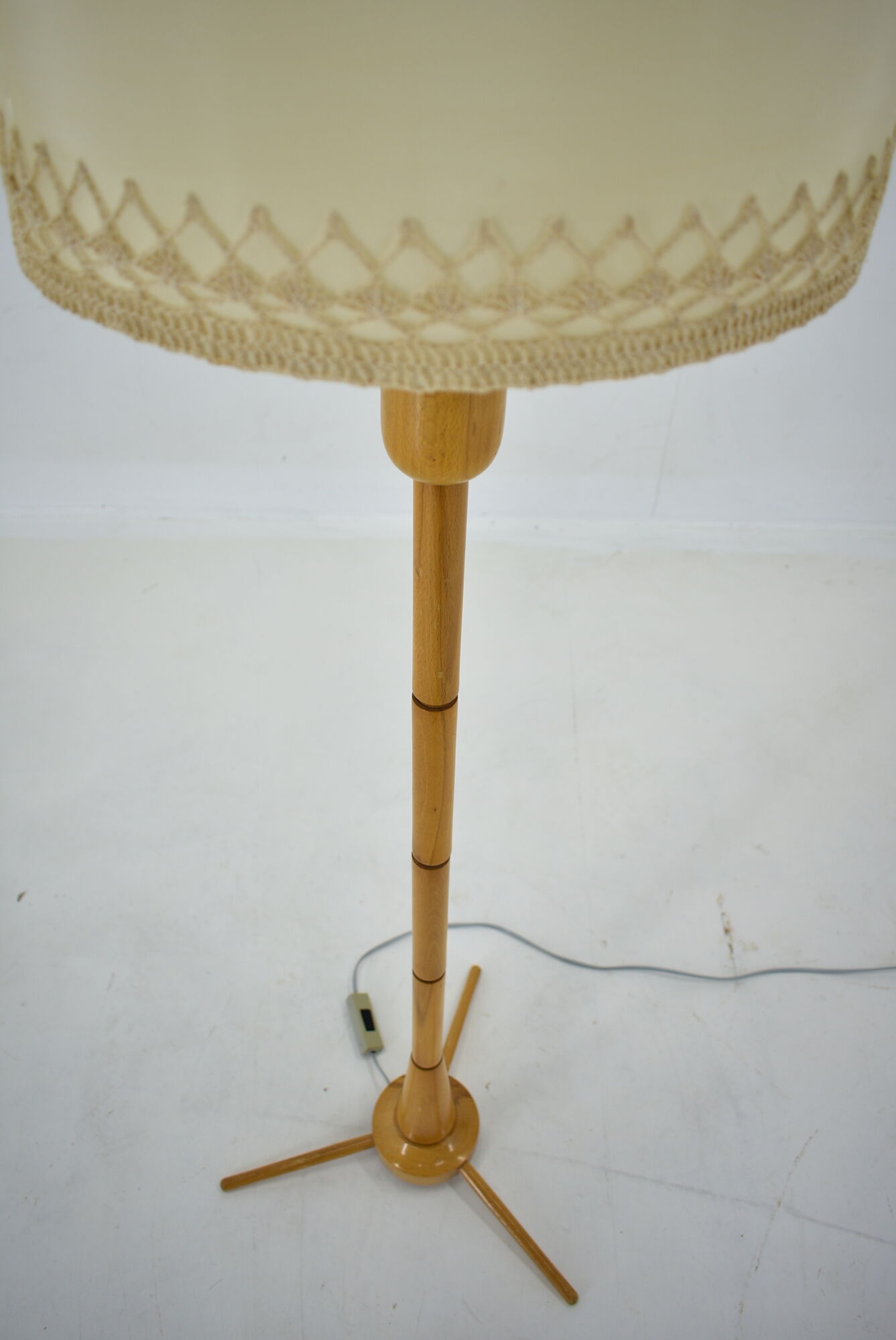 Mid-Century Wooden Floor Lamp by Uluv, 1950s / Czechoslovakia