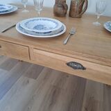 Farm table