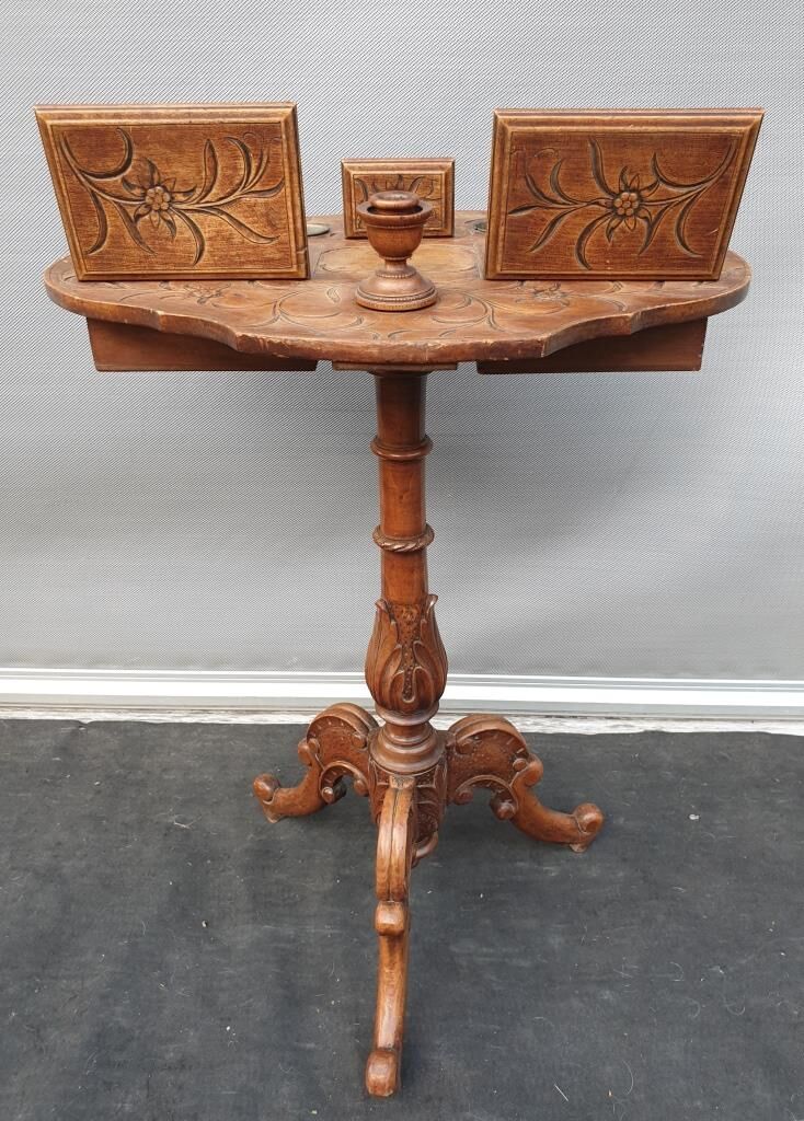 Magical work table for inspired artist