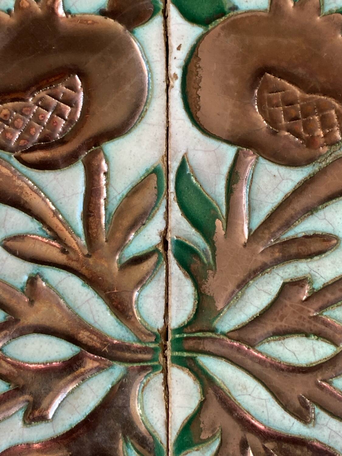 Plateau espagnole antique en céramique et bois