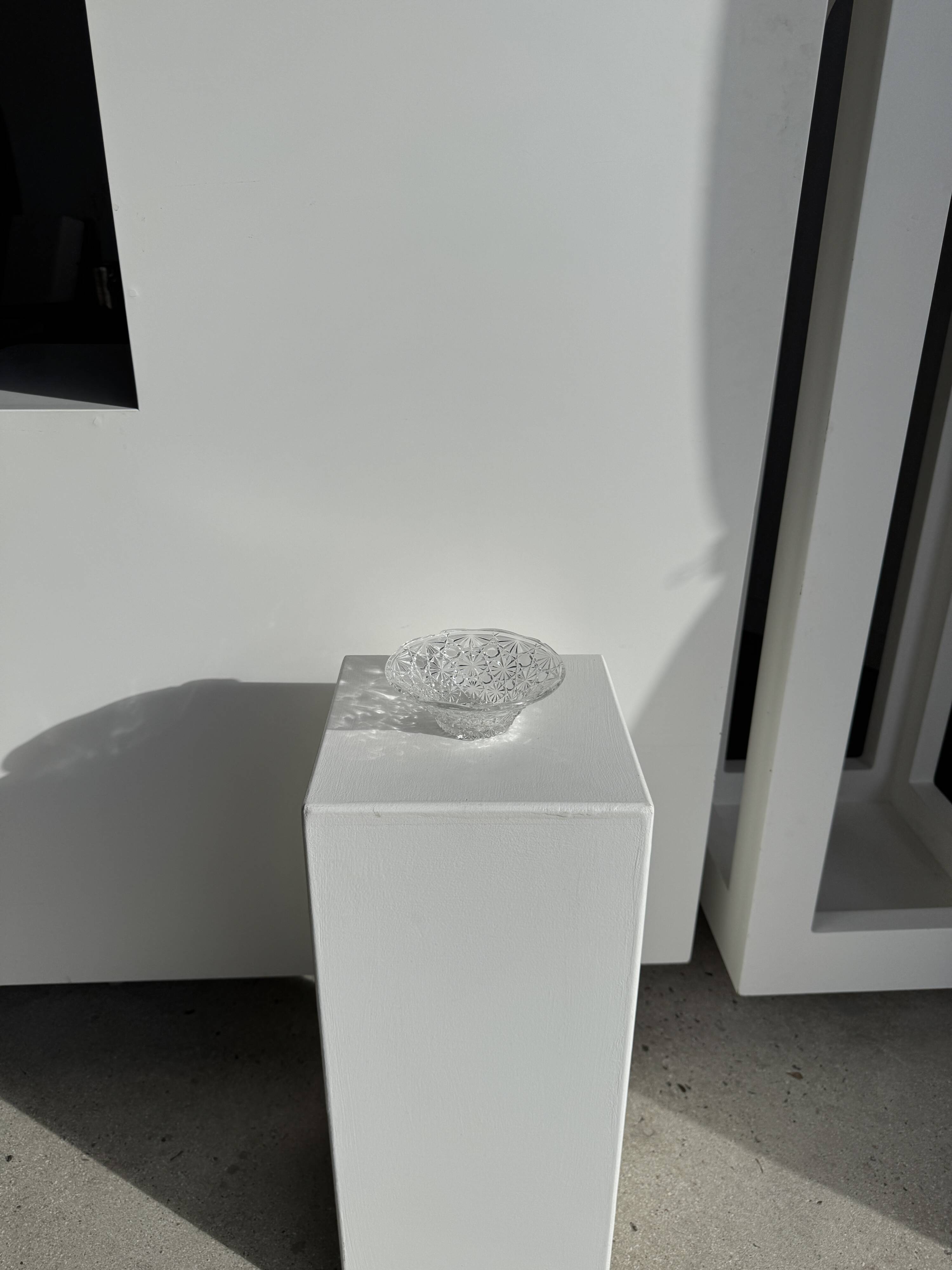 Small glass dish with vintage diamond points, a sparkle.