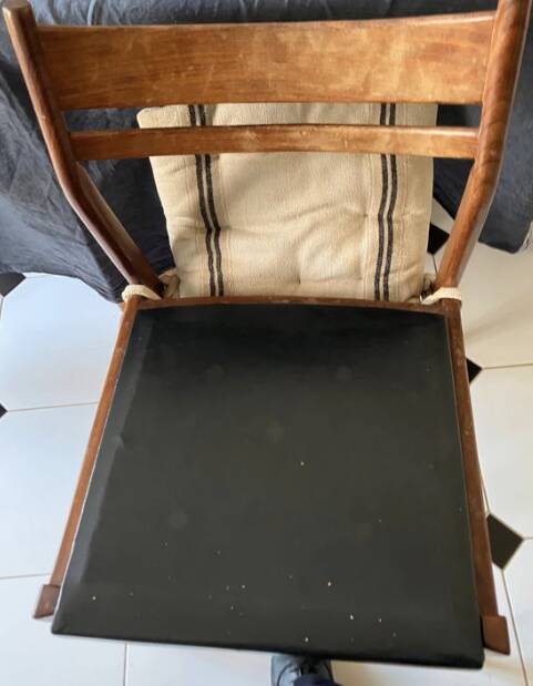 Set of 6 chairs