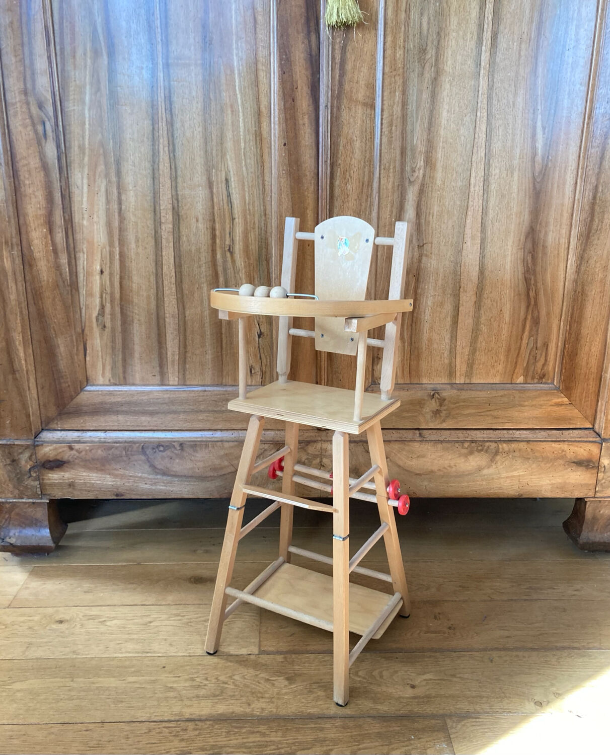 Doll high chair from the 20th century, convertible into a walker (deliverable)