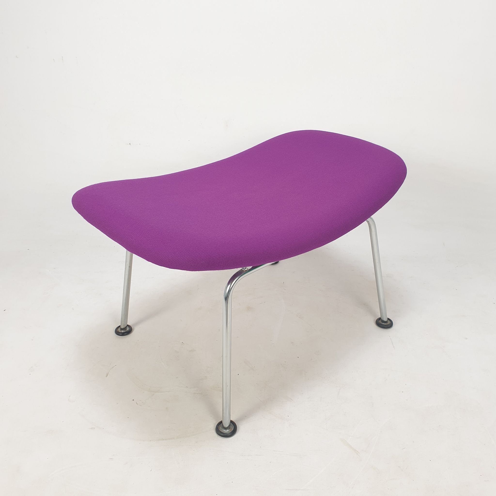 Oyster Chair and Ottoman by Pierre Paulin for Artifort, 1980s