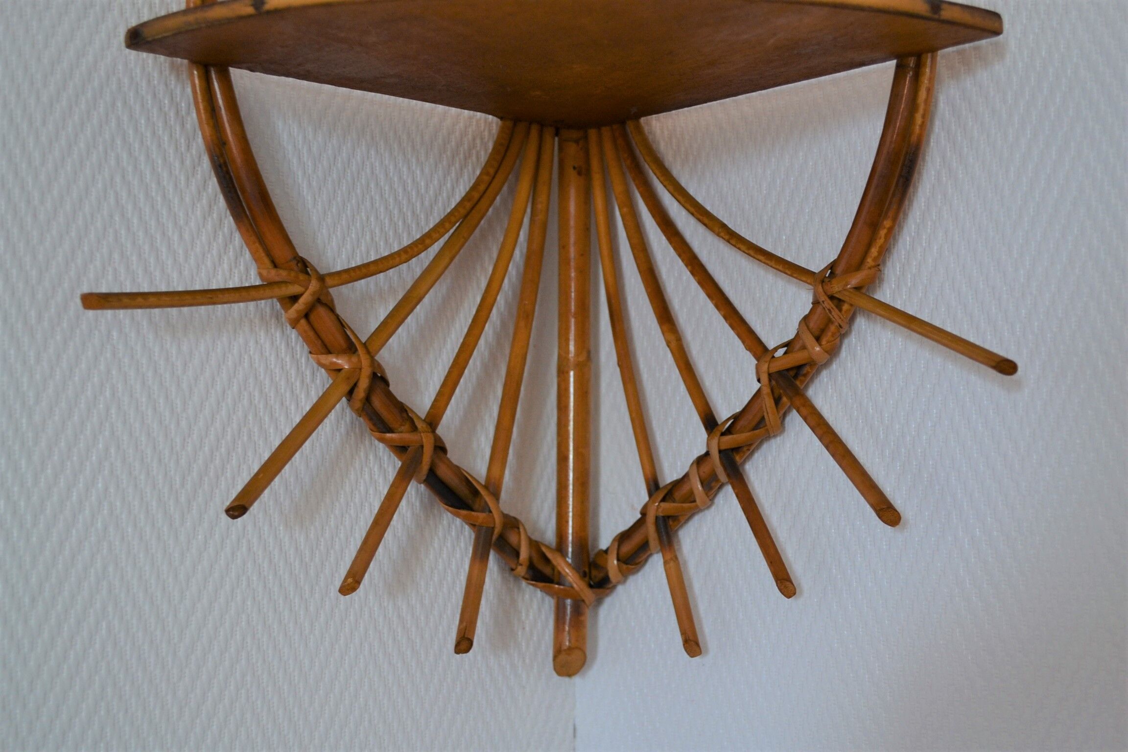 Rattan angle shelf vintage 70s