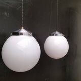 Opaline ball suspensions