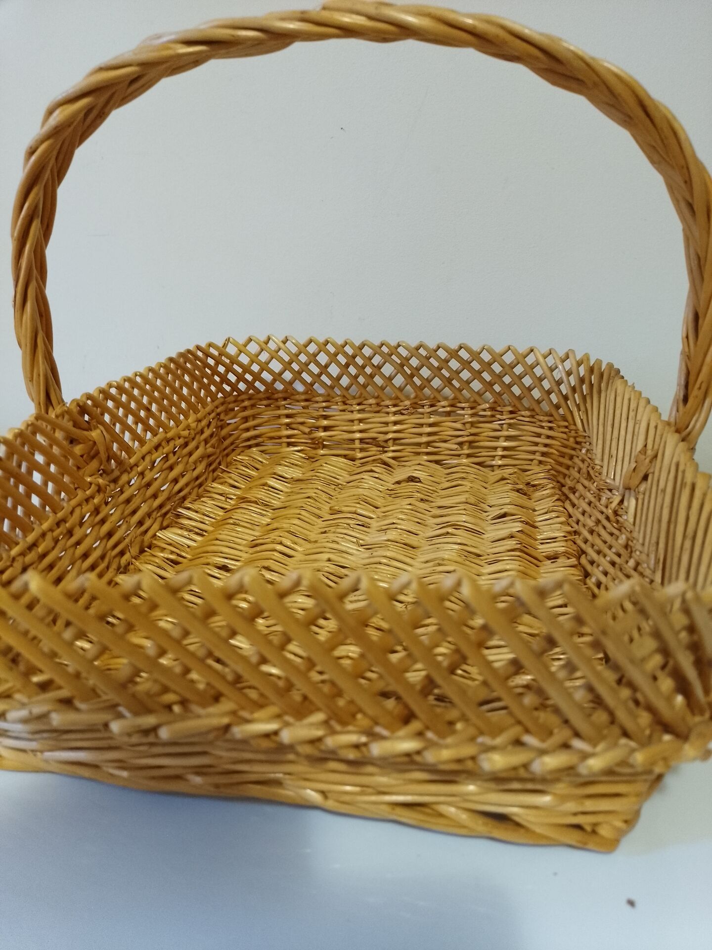 Panier à anse en osier