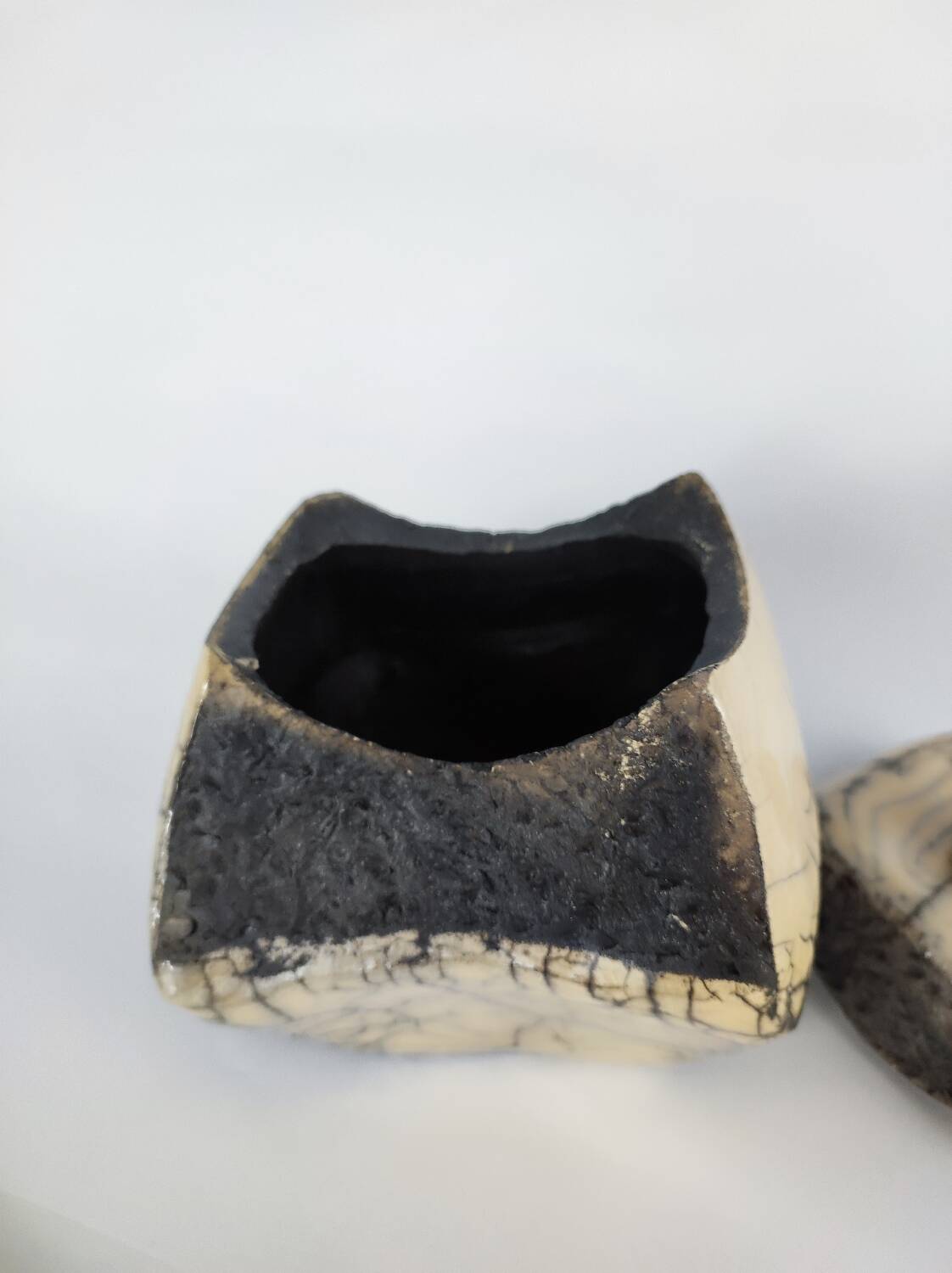 Raku box to identify