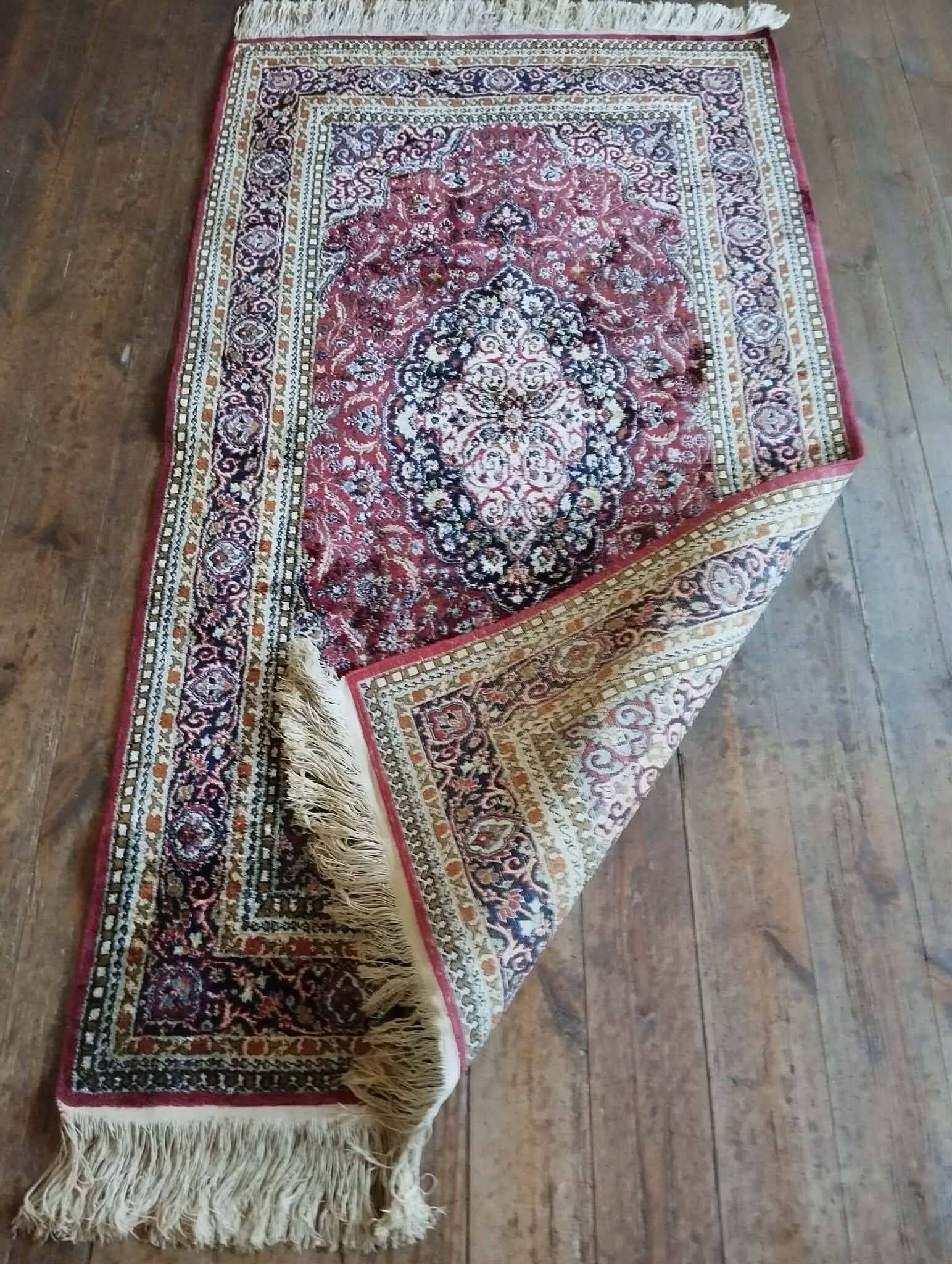 Handmade Kashmiri Silk Rug 160x90cm