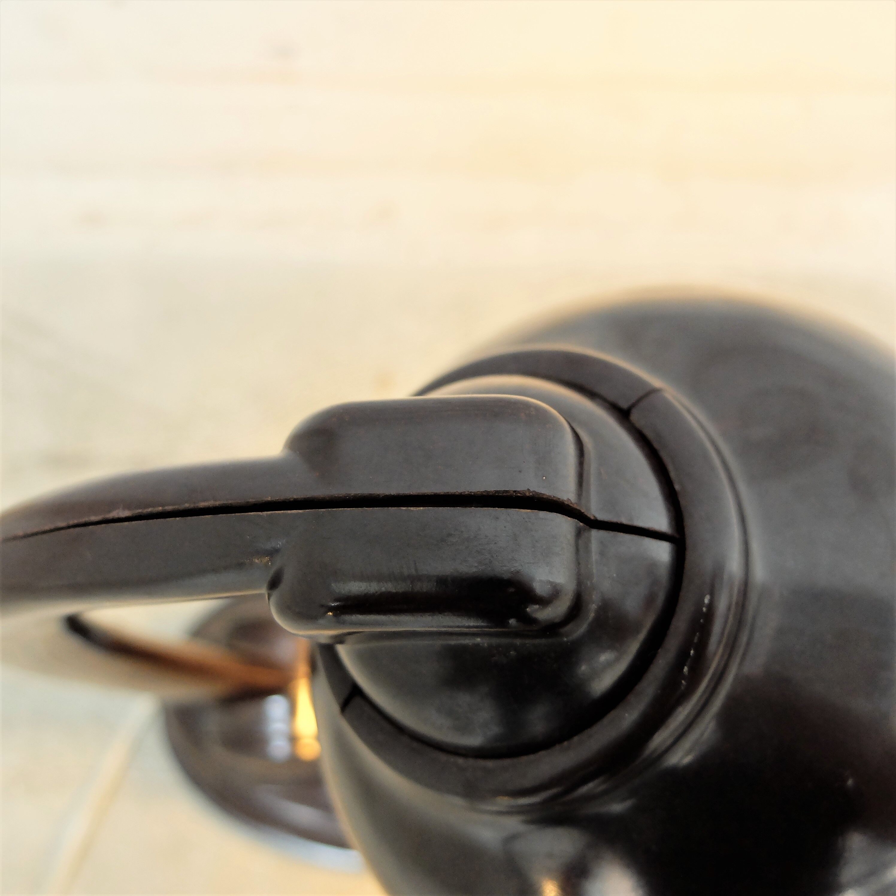 Bakelite desk lamp E.K. Cole