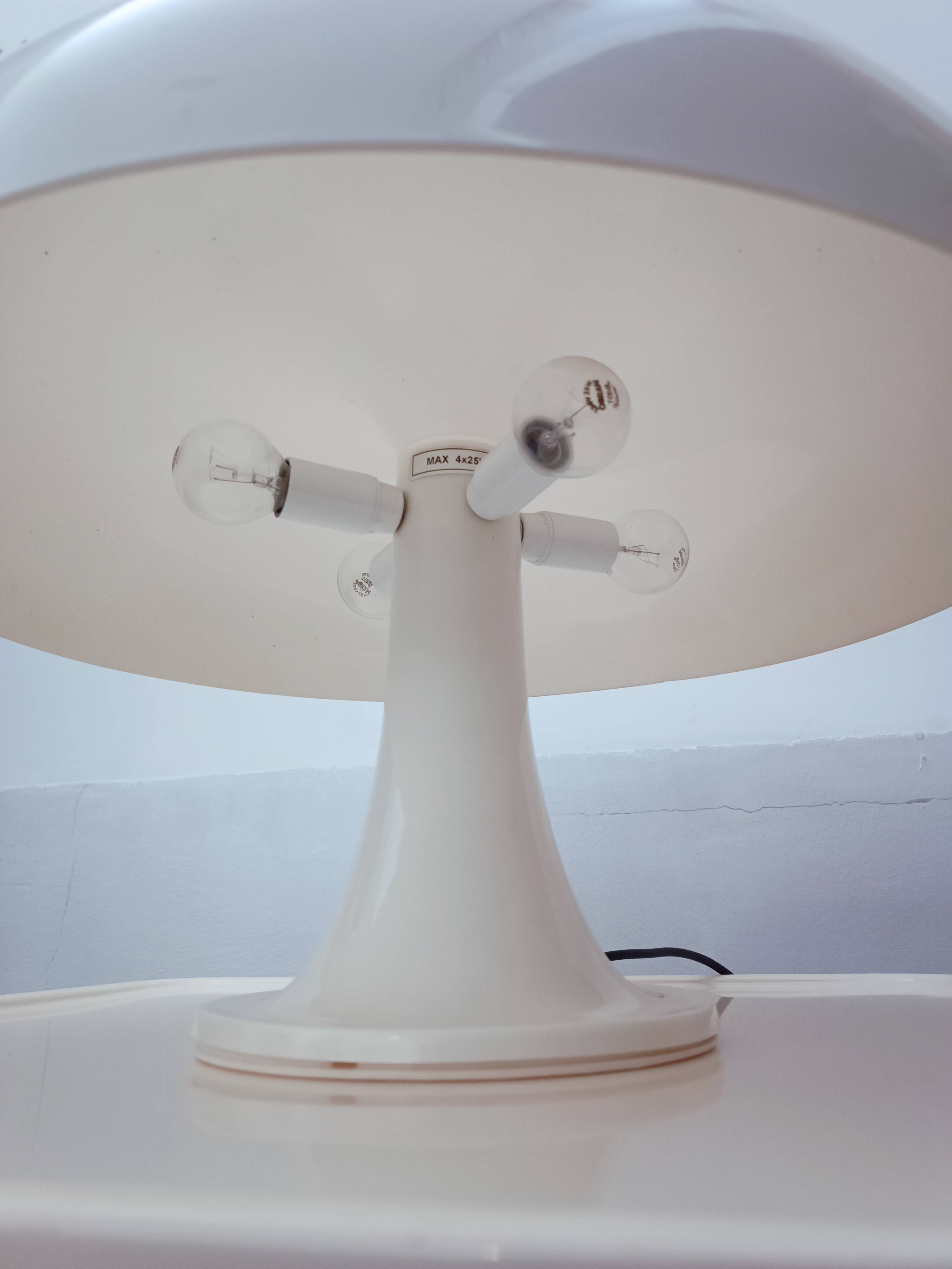 Nesso lamp by Giancarlo Mattioli for Artemide 1967