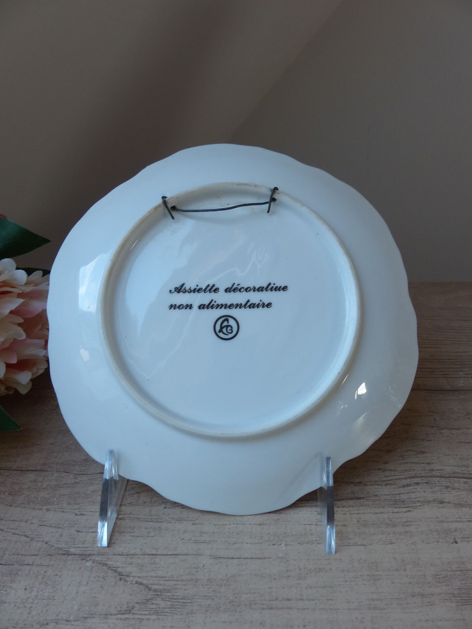 Decorative plate the old trades Knife ironer in the eighteenth century, small craft Paris